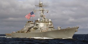 US Warship helps distressed sailing vessel