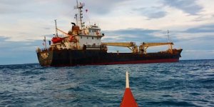 Vietnamese ship runs aground off Philippines due to sleeping officer