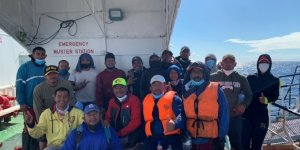 USCG rescues 18 fishermen off Galapagos Islands