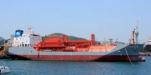 Two officers died on board of LPG tanker at the port in Sri Lanka