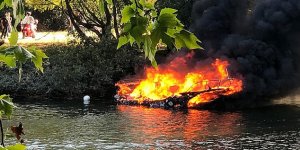 River boat catches fire on the Thames River